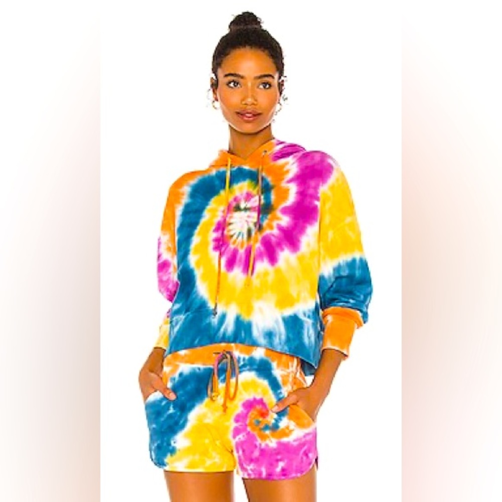 Daydreamer X Revolve Double Trouble Tie Dye
Shrunken Hoodie AND Shorts - Set